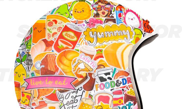 Decal dán sticker ứng dụng trang trí bắt mắt trên nón bảo hiểm của giới trẻ